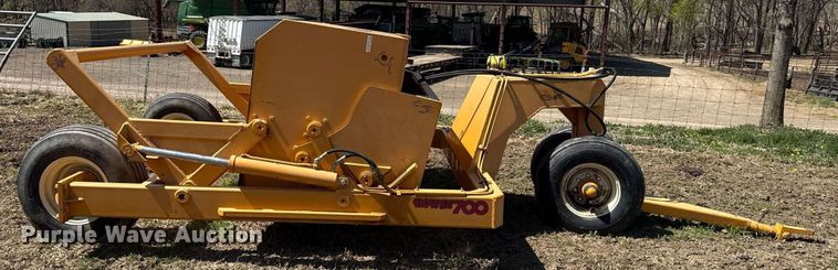 image for item DY8014 Rowse 700 scraper