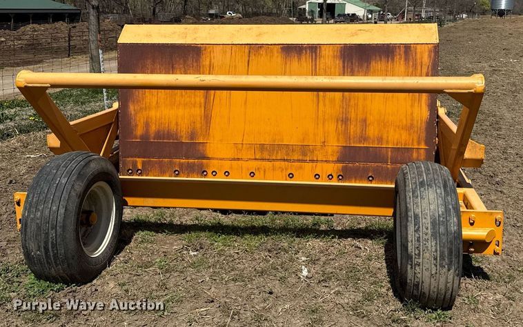 image for item DY8014 Rowse 700 scraper