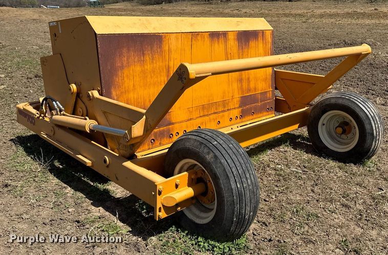 image for item DY8014 Rowse 700 scraper