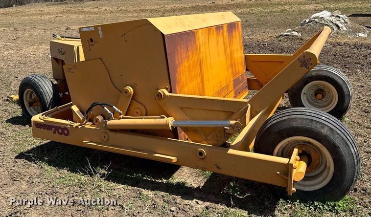 image for item DY8014 Rowse 700 scraper