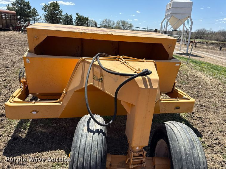 image for item DY8014 Rowse 700 scraper