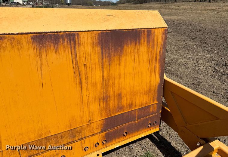 image for item DY8014 Rowse 700 scraper