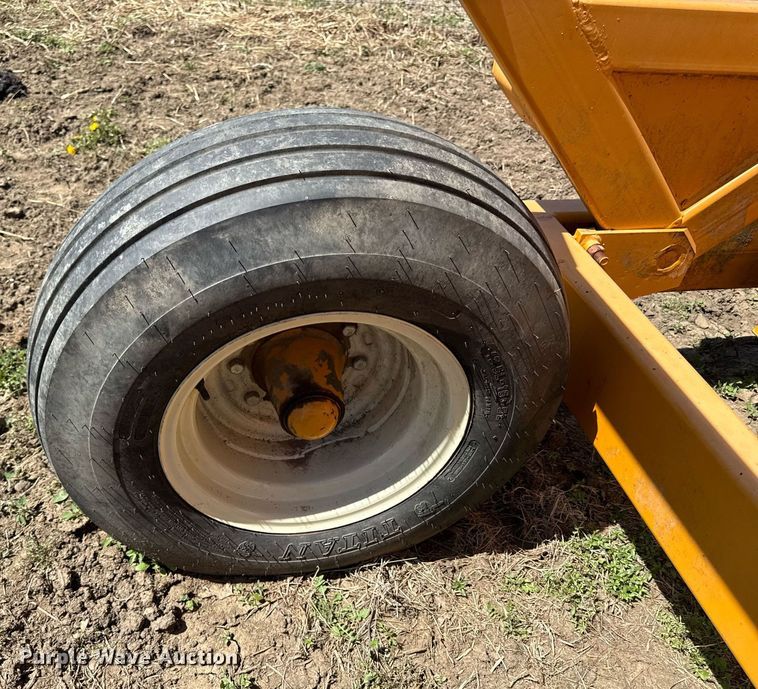 image for item DY8014 Rowse 700 scraper