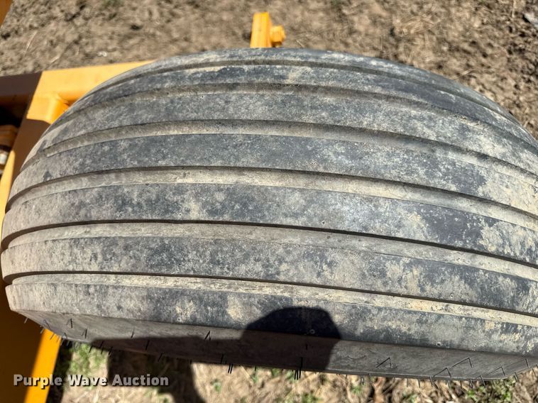 image for item DY8014 Rowse 700 scraper