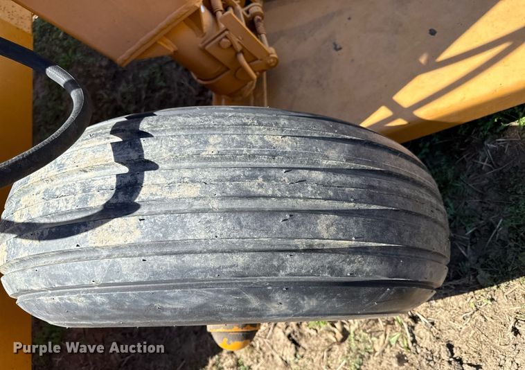 image for item DY8014 Rowse 700 scraper