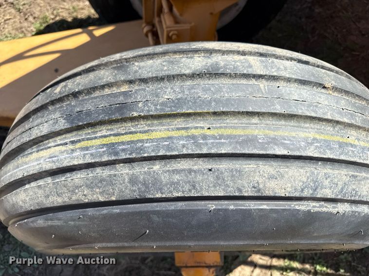 image for item DY8014 Rowse 700 scraper