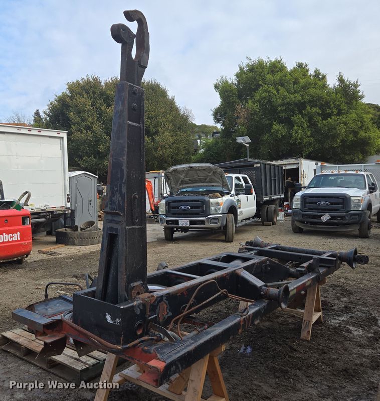 image for item EC0914 Hook lift bed