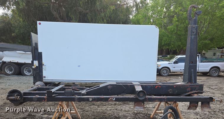 image for item EC0914 Hook lift bed