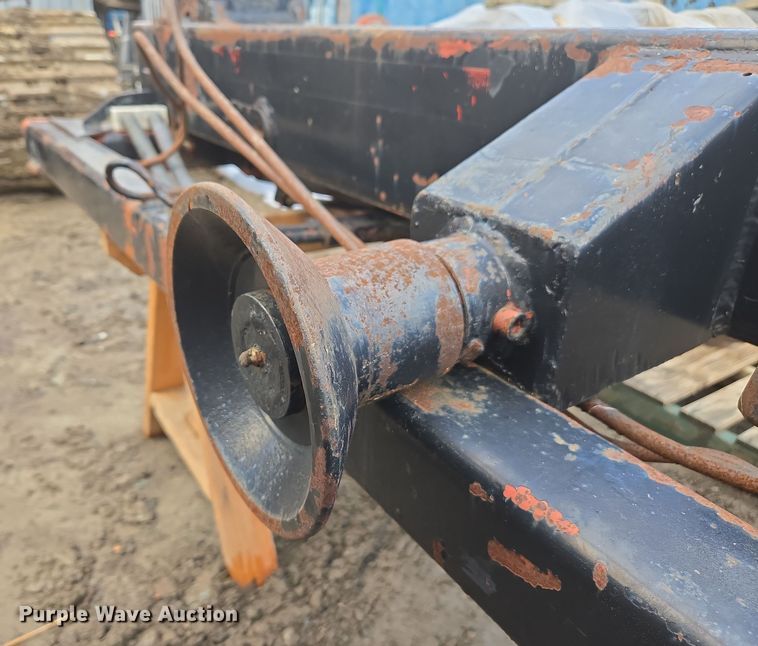 image for item EC0914 Hook lift bed