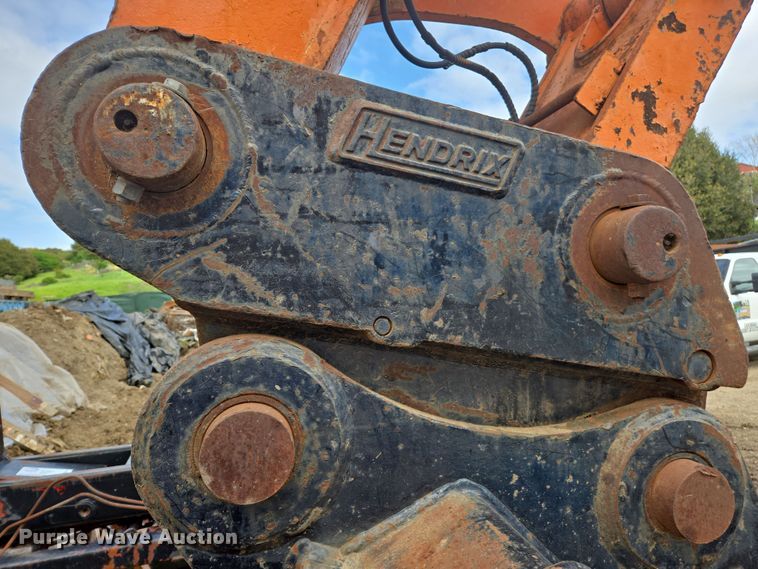 image for item EC0918 Hitachi UH-181 excavator