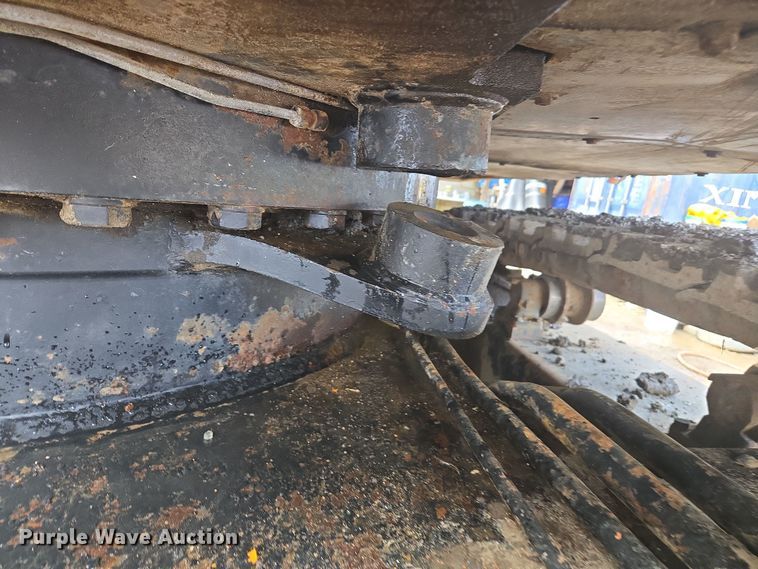 image for item EC0918 Hitachi UH-181 excavator