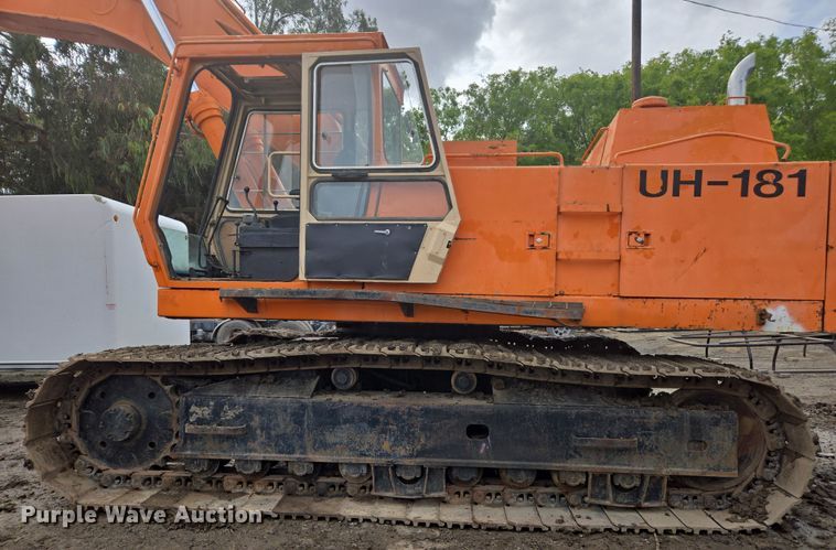 image for item EC0918 Hitachi UH-181 excavator
