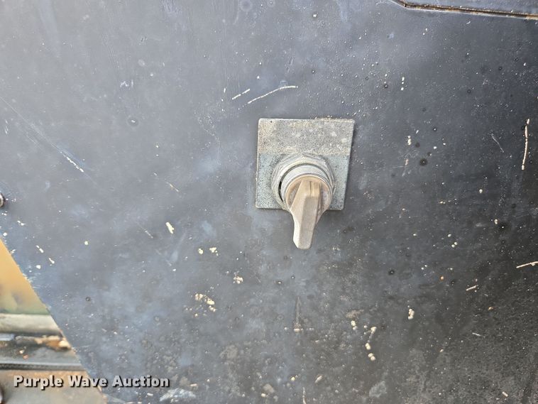 image for item EC0918 Hitachi UH-181 excavator