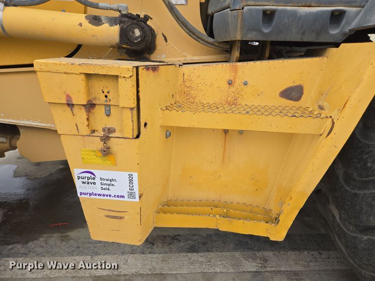 image for item EC0920 2011 John Deere 710J backhoe