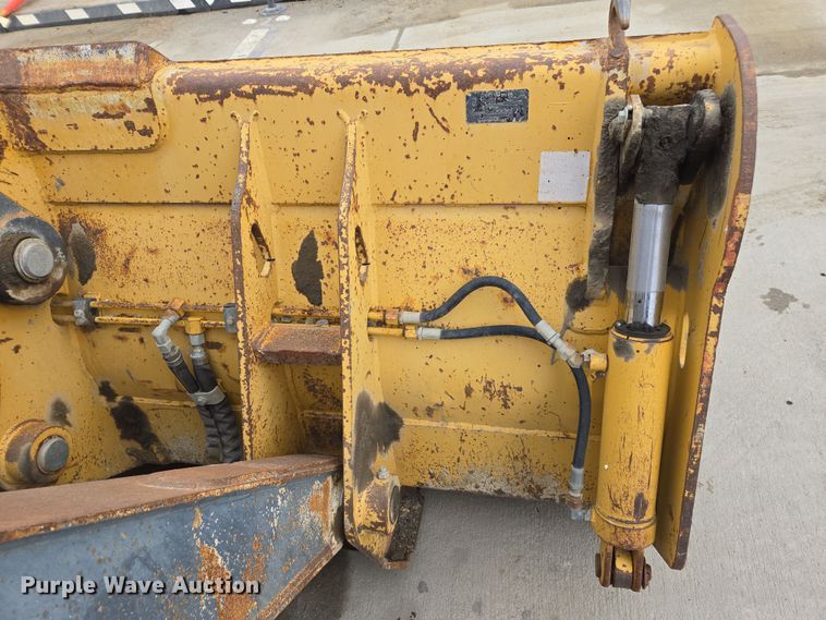 image for item EC0920 2011 John Deere 710J backhoe