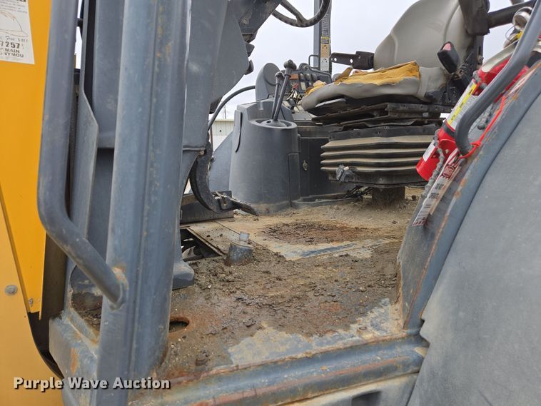 image for item EC0920 2011 John Deere 710J backhoe