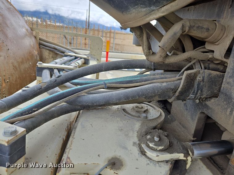 image for item EC0921 2004 Ingersoll Rand SD-122DX TF single drum vibratory roller