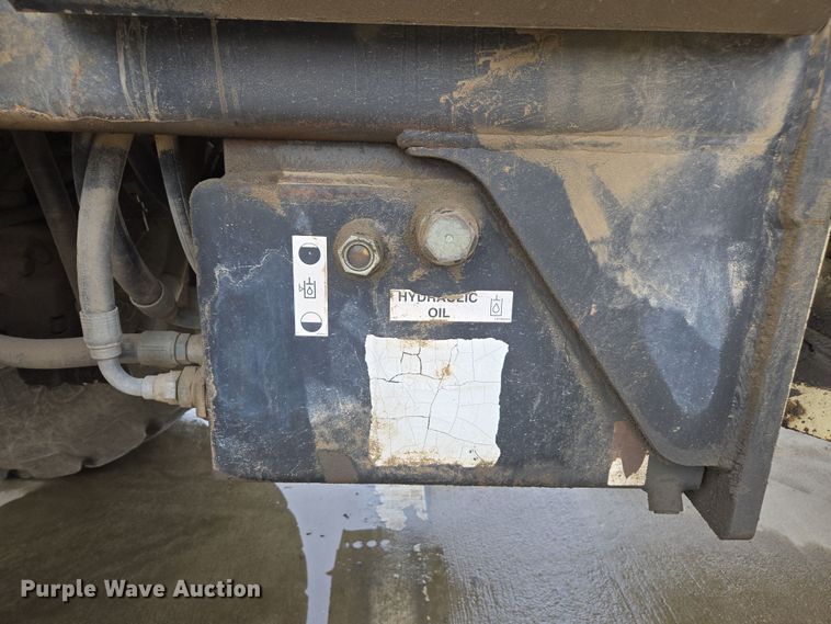 image for item EC0921 2004 Ingersoll Rand SD-122DX TF single drum vibratory roller