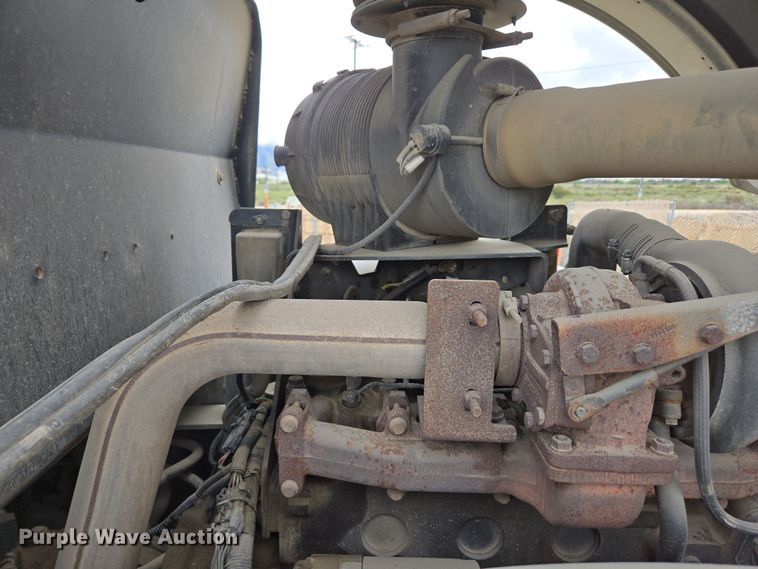 image for item EC0921 2004 Ingersoll Rand SD-122DX TF single drum vibratory roller