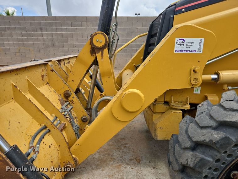 image for item EC0929 2004 Caterpillar 420D backhoe