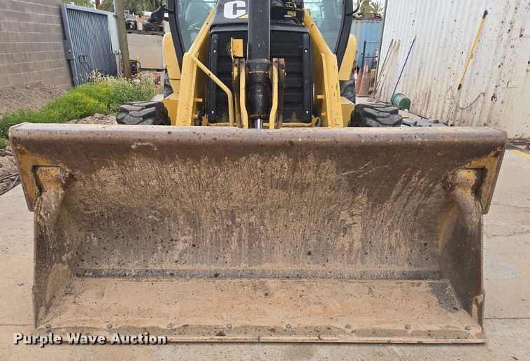 image for item EC0929 2004 Caterpillar 420D backhoe
