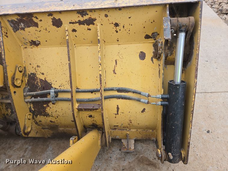 image for item EC0929 2004 Caterpillar 420D backhoe