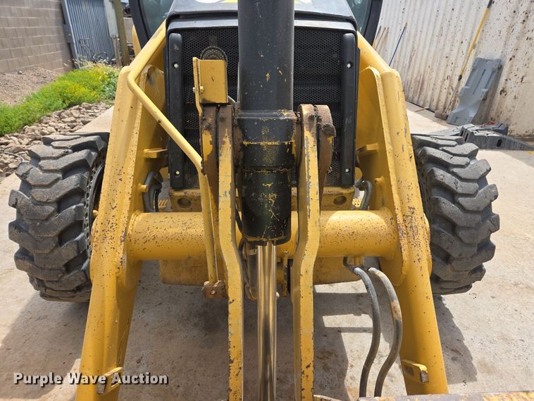 image for item EC0929 2004 Caterpillar 420D backhoe