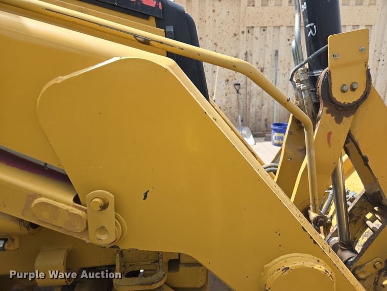 image for item EC0929 2004 Caterpillar 420D backhoe