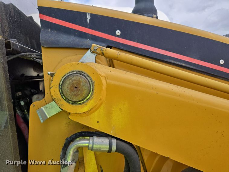 image for item EC0929 2004 Caterpillar 420D backhoe