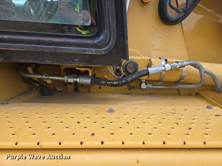 image for item EC0929 2004 Caterpillar 420D backhoe