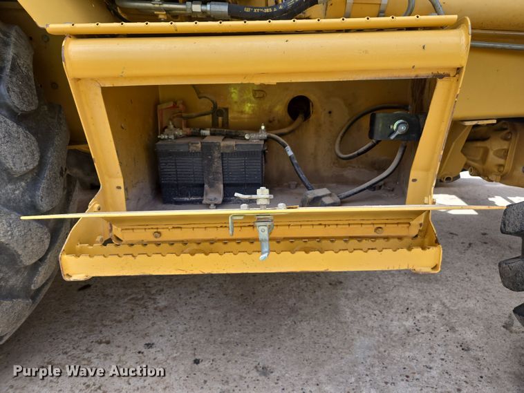 image for item EC0929 2004 Caterpillar 420D backhoe