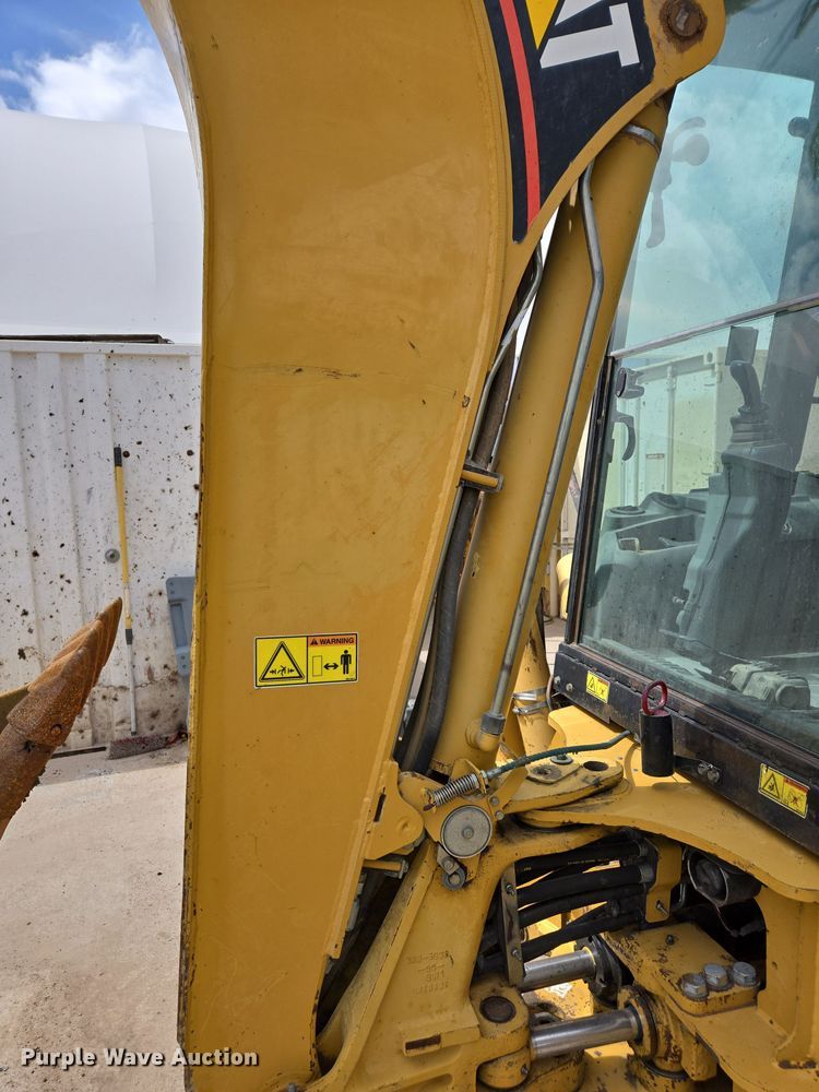 image for item EC0929 2004 Caterpillar 420D backhoe