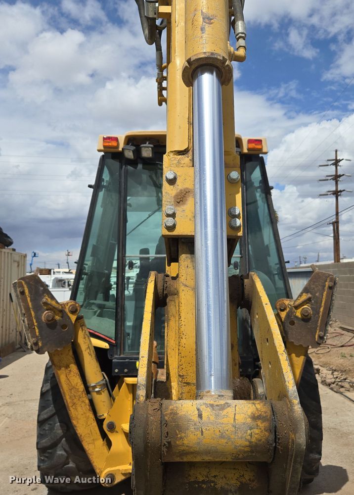 image for item EC0929 2004 Caterpillar 420D backhoe