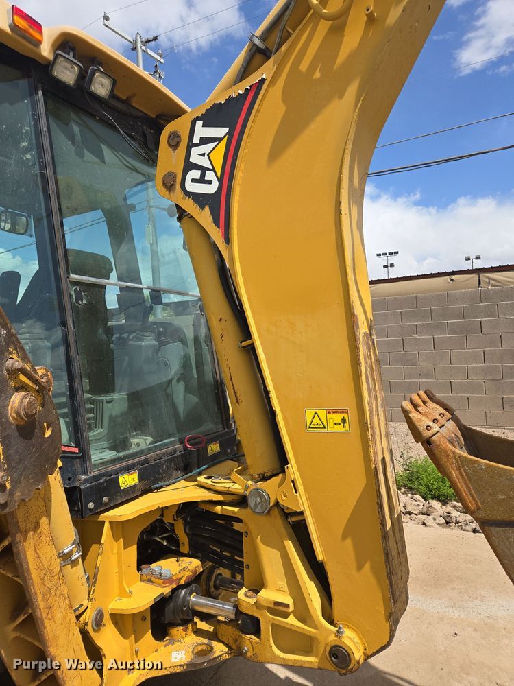 image for item EC0929 2004 Caterpillar 420D backhoe