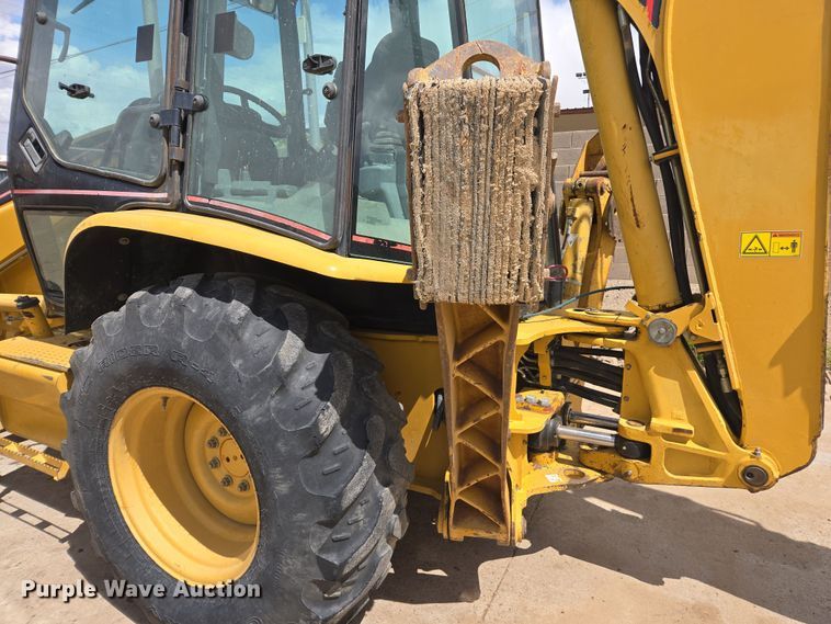 image for item EC0929 2004 Caterpillar 420D backhoe