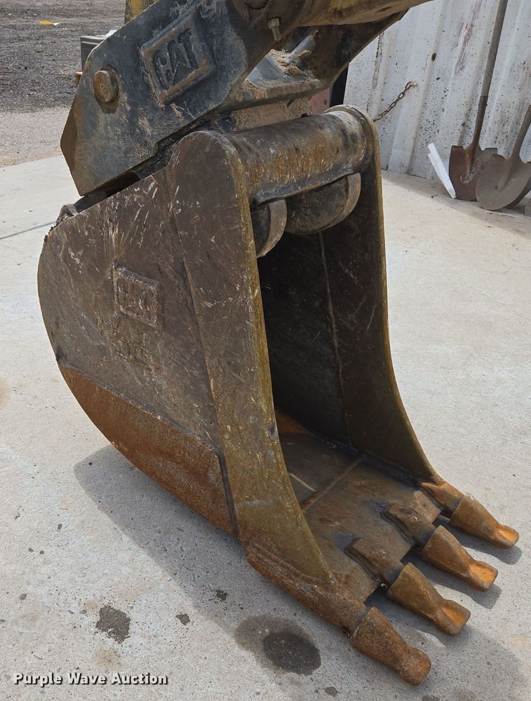 image for item EC0929 2004 Caterpillar 420D backhoe