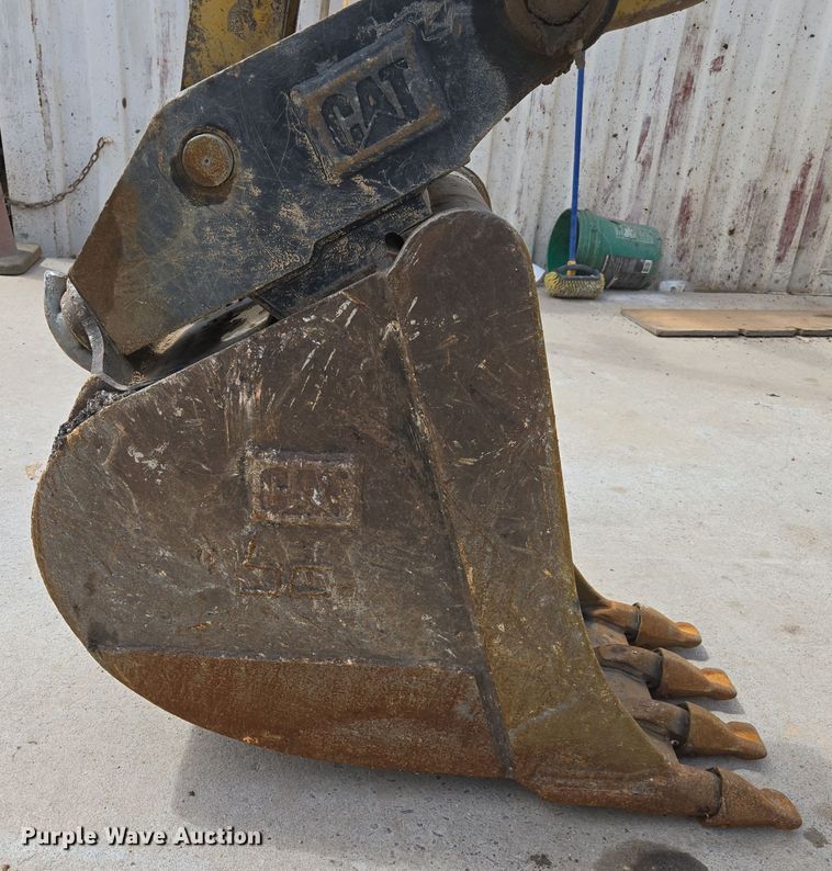 image for item EC0929 2004 Caterpillar 420D backhoe