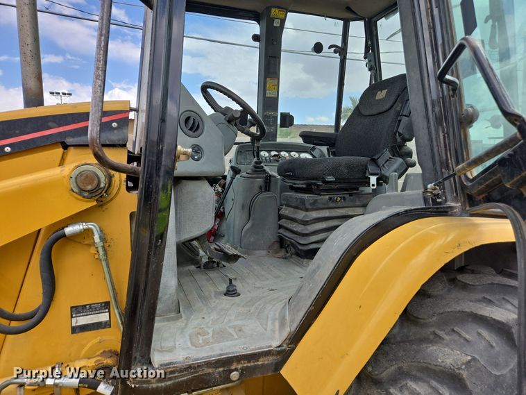 image for item EC0929 2004 Caterpillar 420D backhoe