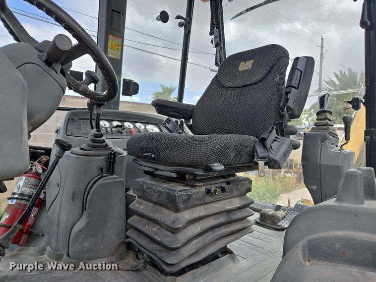 image for item EC0929 2004 Caterpillar 420D backhoe