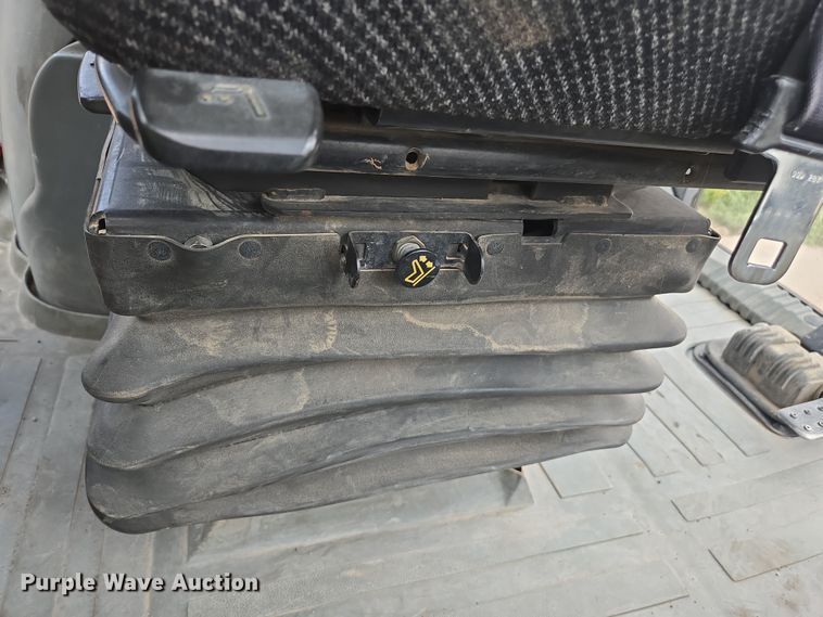 image for item EC0929 2004 Caterpillar 420D backhoe