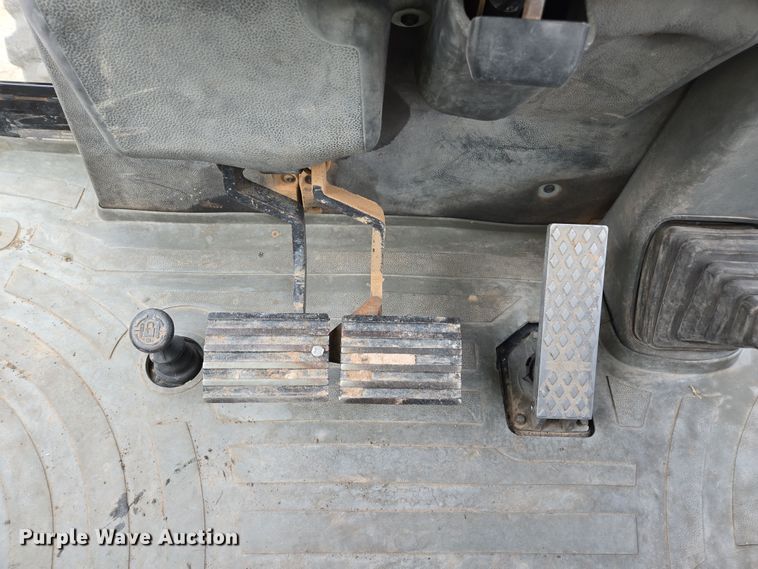 image for item EC0929 2004 Caterpillar 420D backhoe