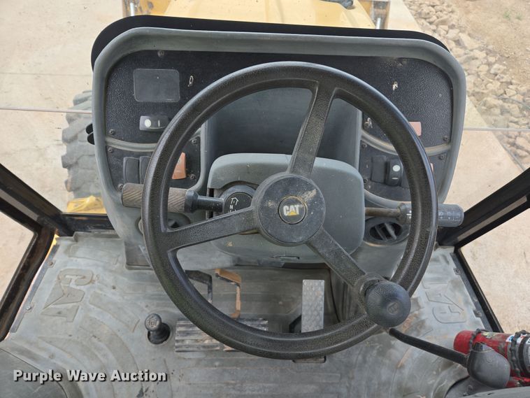 image for item EC0929 2004 Caterpillar 420D backhoe