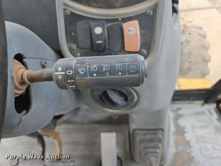 image for item EC0929 2004 Caterpillar 420D backhoe