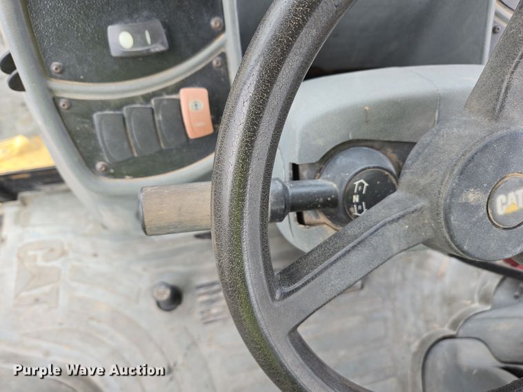 image for item EC0929 2004 Caterpillar 420D backhoe