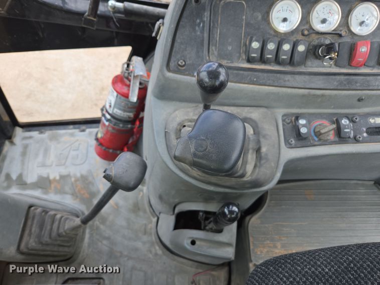 image for item EC0929 2004 Caterpillar 420D backhoe