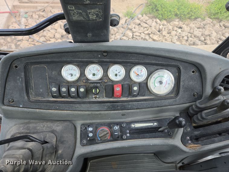 image for item EC0929 2004 Caterpillar 420D backhoe