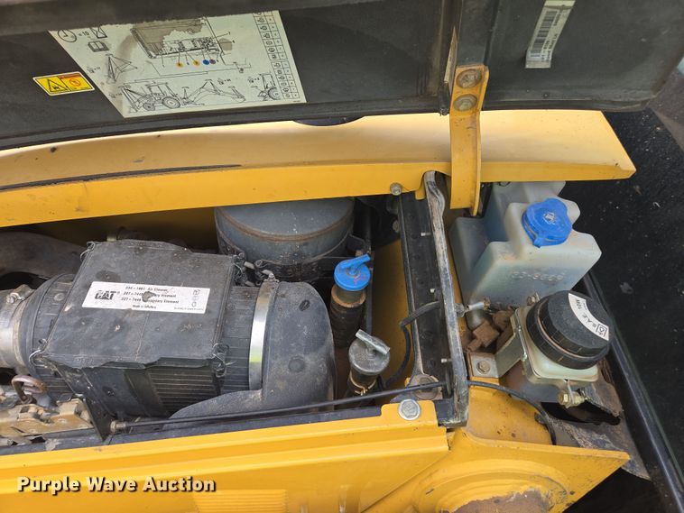 image for item EC0929 2004 Caterpillar 420D backhoe