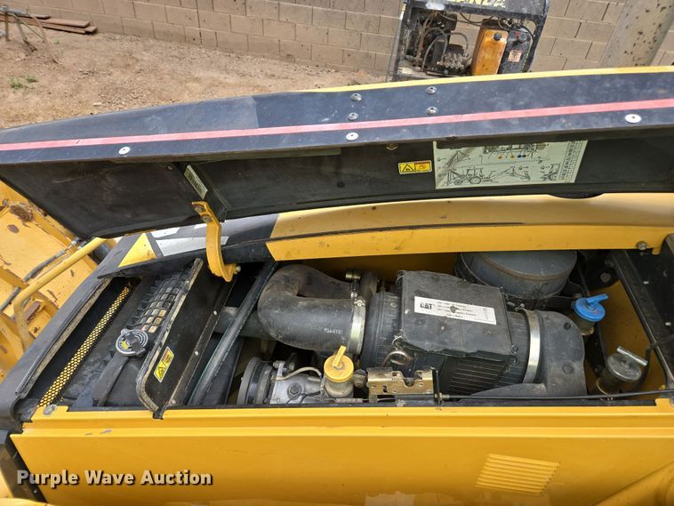 image for item EC0929 2004 Caterpillar 420D backhoe