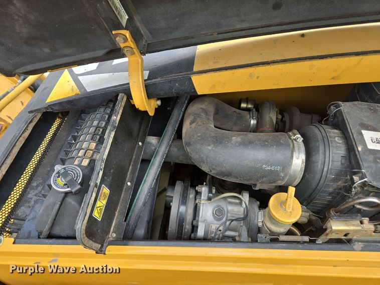 image for item EC0929 2004 Caterpillar 420D backhoe