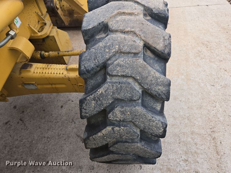 image for item EC0929 2004 Caterpillar 420D backhoe